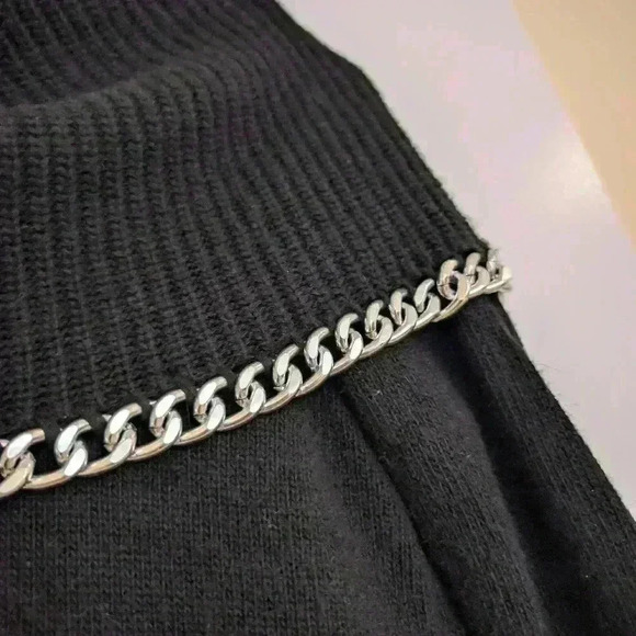 Michael Kors black chunky  sweater with chain detail size medium - Picture 4 of 6